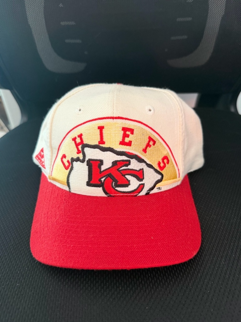 Vintage 90s Apex One NFL Kansas City Chiefs Big Logo Red/White SnapBack Hat